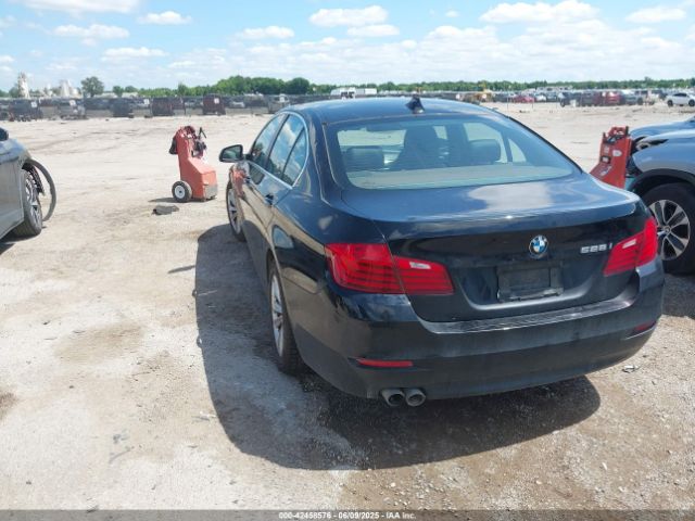 2016 BMW 528I WBA5A5C54GG348423 Photo 2