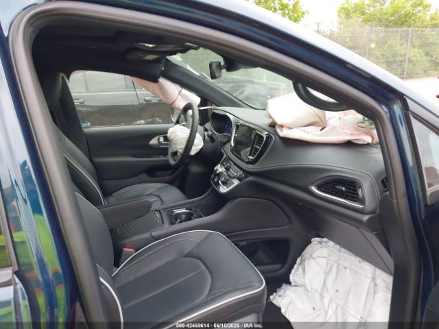 2025 CHRYSLER PACIFICA 2C4RC1GG7SR527114 Photo 4