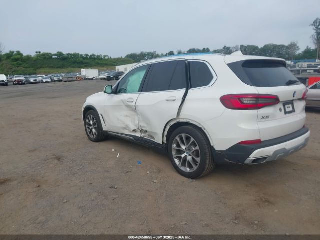 2019 BMW X5 5UXCR6C59KLL11374 Photo 2