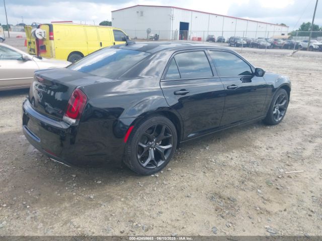 2021 CHRYSLER 300 2C3CCABG7MH640751 Photo 3
