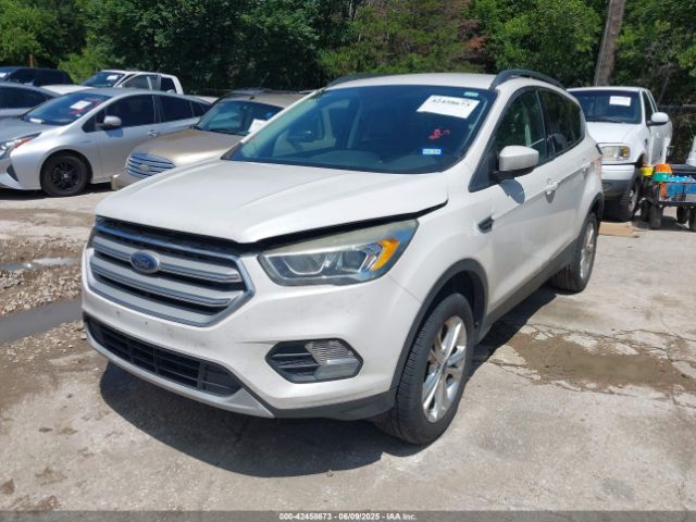 1FMCU0GD6HUE69099 Ford ESCAPE SE