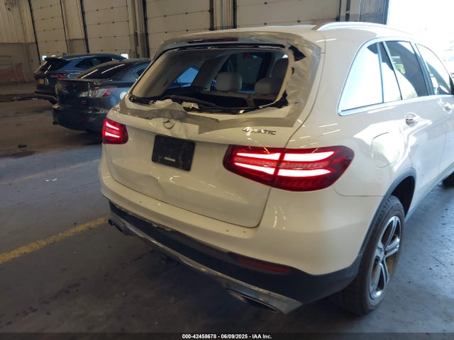 WDC0G4KB8GF065617 Mercedes-Benz m274