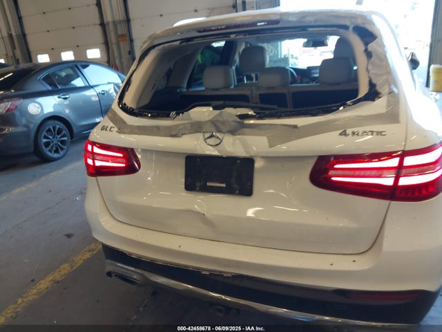 WDC0G4KB8GF065617 Mercedes-Benz m274
