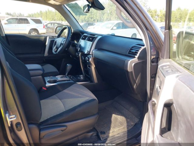 2022 TOYOTA 4RUNNER JTEMU5JR1N5980862 Photo 4