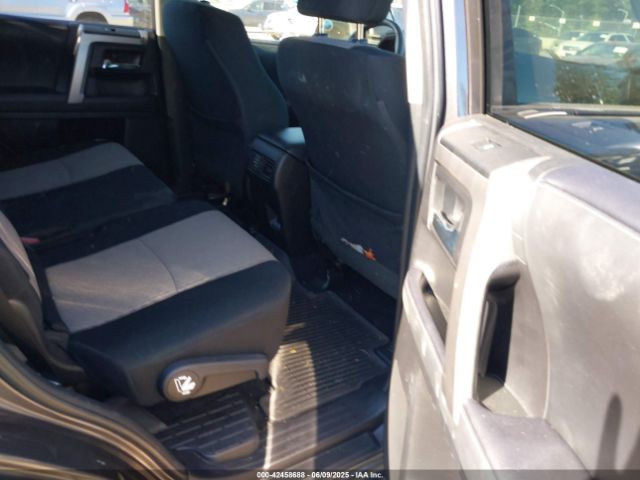 2022 TOYOTA 4RUNNER JTEMU5JR1N5980862 Photo 7