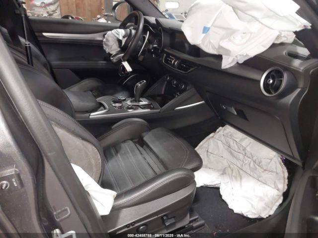 2022 ALFA ROMEO STELVIO ZASPAKBN2N7D37873 Photo 4