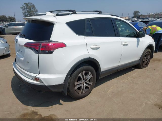 2017 TOYOTA RAV4 JTMZFREV1HJ138313 Photo 3
