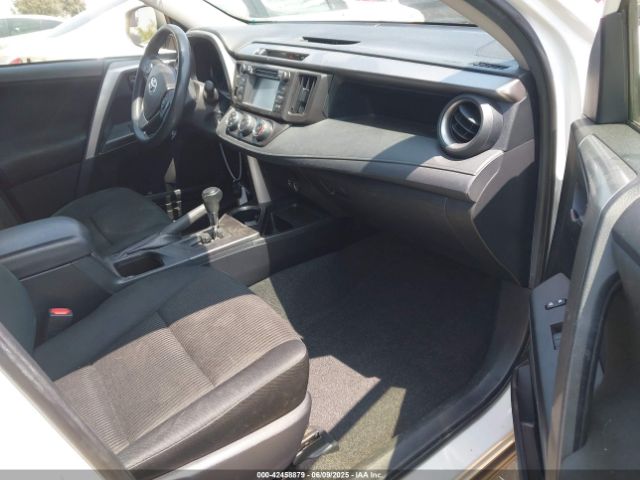2017 TOYOTA RAV4 JTMZFREV1HJ138313 Photo 4
