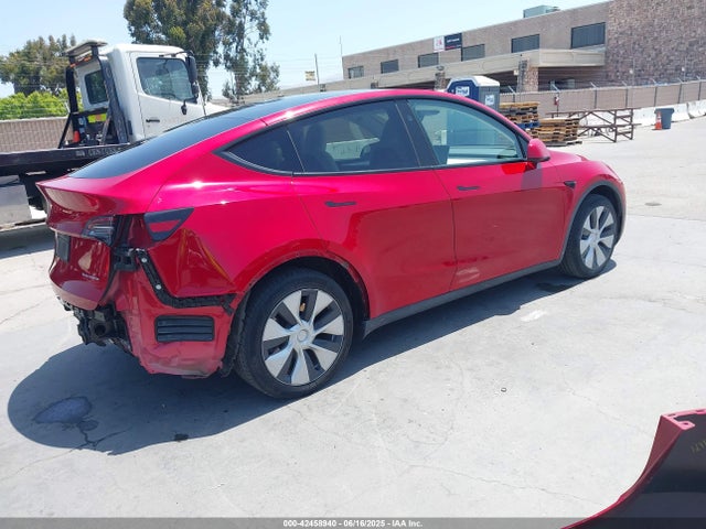 2023 TESLA MODEL Y 7SAYGDEE1PF884118 Photo 3