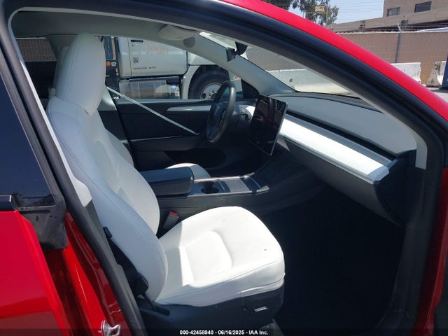 2023 TESLA MODEL Y 7SAYGDEE1PF884118 Photo 4