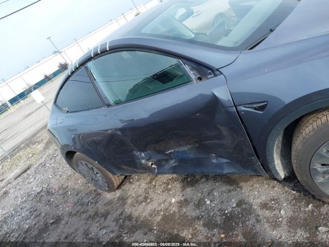 2023 TESLA MODEL Y 7SAYGDEE5PF786497 Photo 5