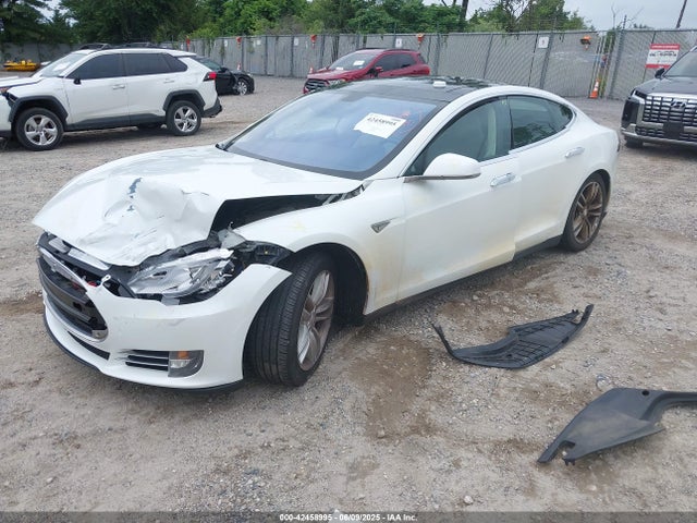 2013 TESLA MODEL S 5YJSA1DP1DFP16609 Photo 1