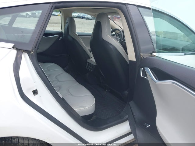 2013 TESLA MODEL S 5YJSA1DP1DFP16609 Photo 7