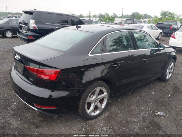 2019 AUDI A3 WAUBEGFF5KA079898 Photo 3