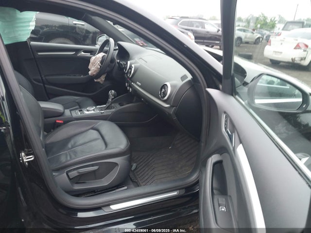 2019 AUDI A3 WAUBEGFF5KA079898 Photo 4