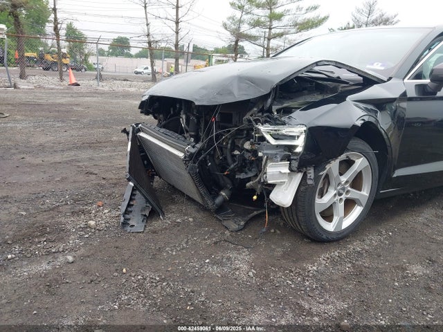2019 AUDI A3 WAUBEGFF5KA079898 Photo 5