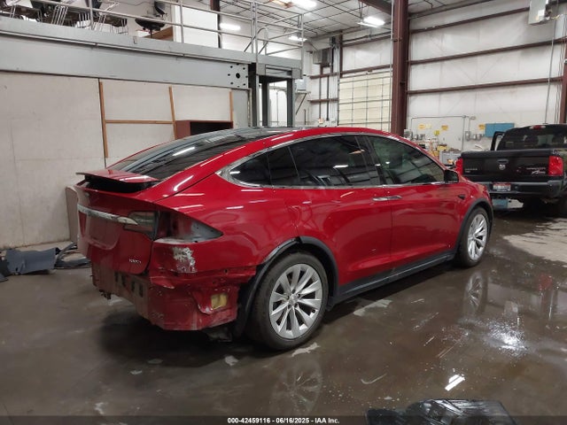 2017 TESLA MODEL X 5YJXCDE20HF043502 Photo 3