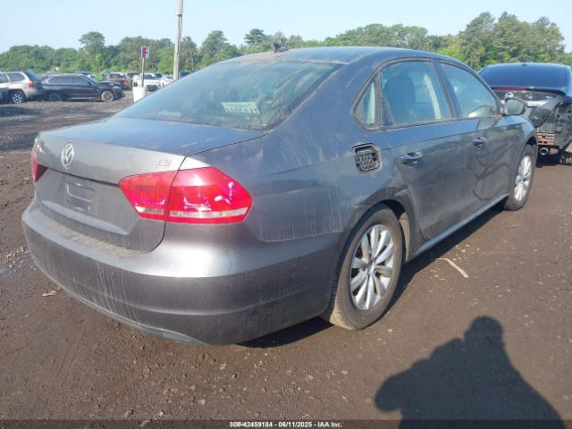 1VWAT7A36EC070330 Volkswagen Passat 1.8t Wolfsburg Edition