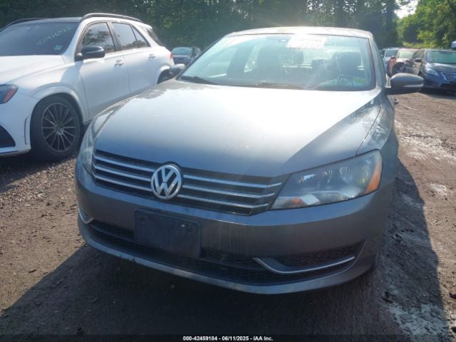 1VWAT7A36EC070330 Volkswagen Passat 1.8t Wolfsburg Edition
