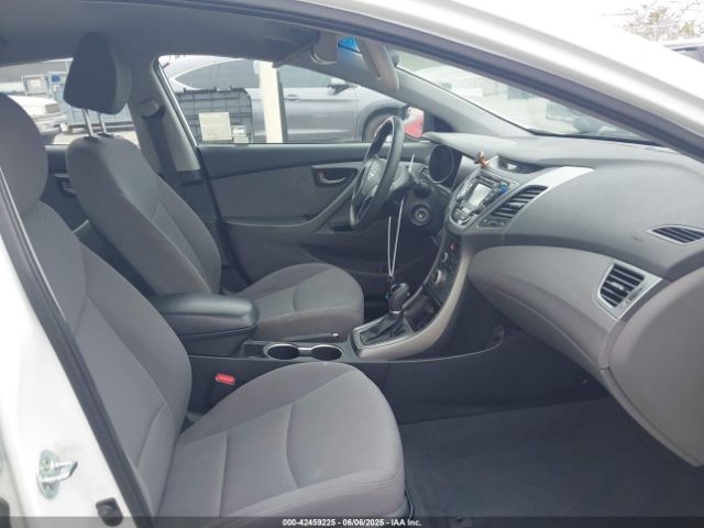 5NPDH4AEXGH749297 Hyundai ELANTRA SE