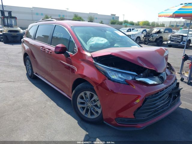 2022 TOYOTA SIENNA 5TDKRKEC3NS109148