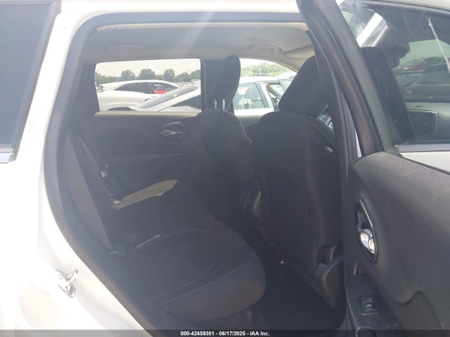 Продаж на аукціоні авто 2015 Jeep Cherokee Latitude, vin: 1C4PJMCB8FW787270, номер лоту: 42459301