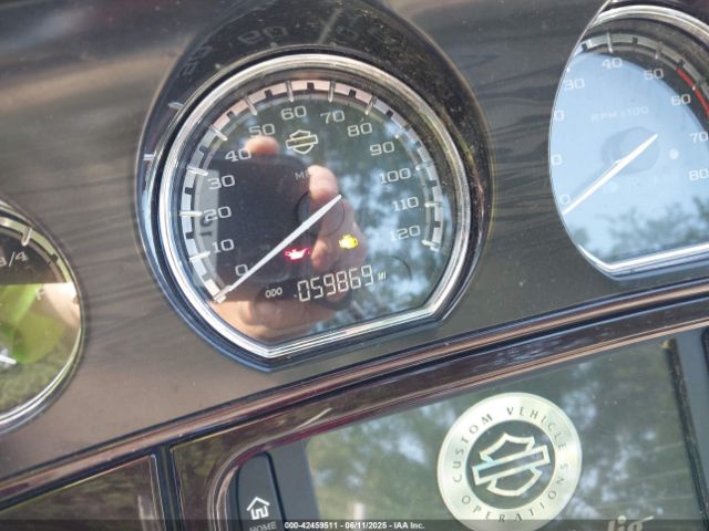 2017 HARLEY-DAVIDSON FLHTKSE 1HD1TEF16HB954792 Photo 6