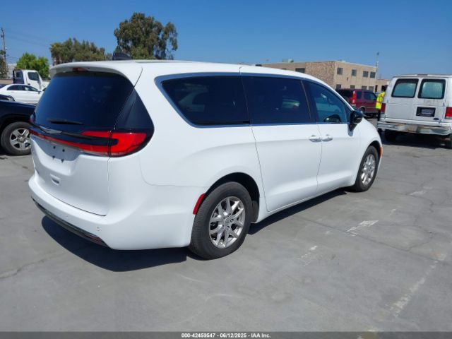 2024 CHRYSLER PACIFICA 2C4RC1FG7RR194974 Photo 3