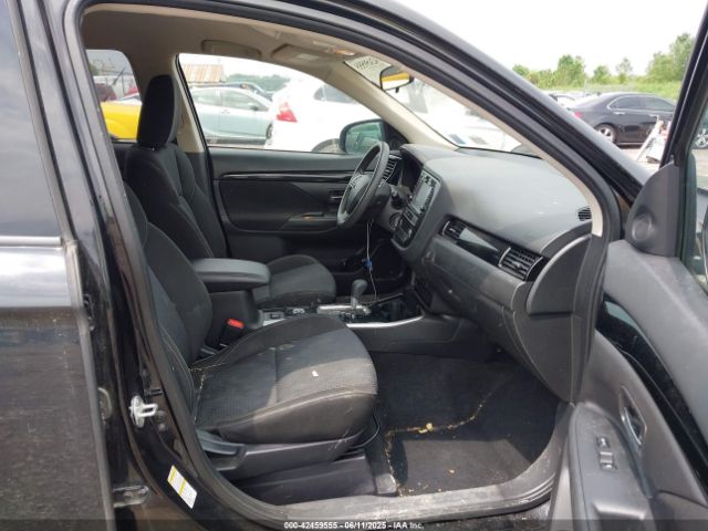 2019 MITSUBISHI OUTLANDER JA4AZ3A39KZ055673 Photo 4