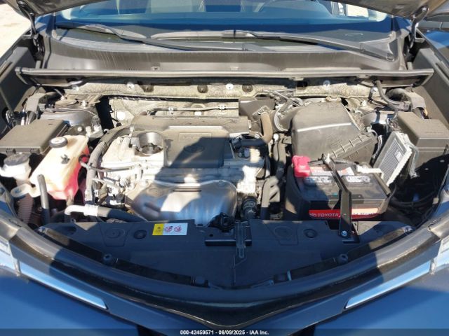 JTMRFREV3JD230723 Toyota Rav4 Xle