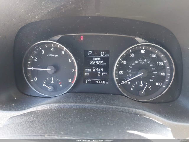 KMHD84LF2HU415581 Hyundai ELANTRA SE