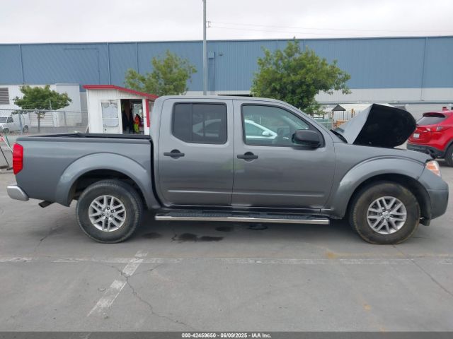 1N6AD0ER4HN759021 Nissan 2017