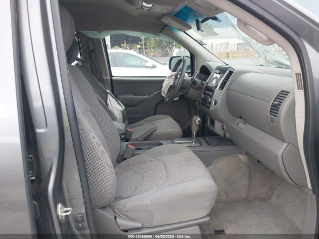 1N6AD0ER4HN759021 Nissan 2017
