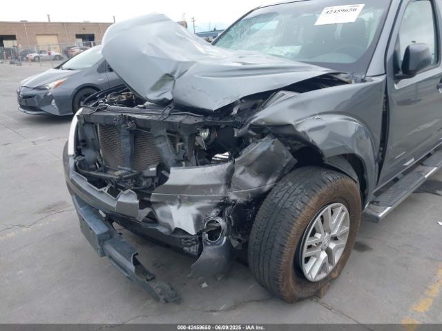 1N6AD0ER4HN759021 Nissan 2017