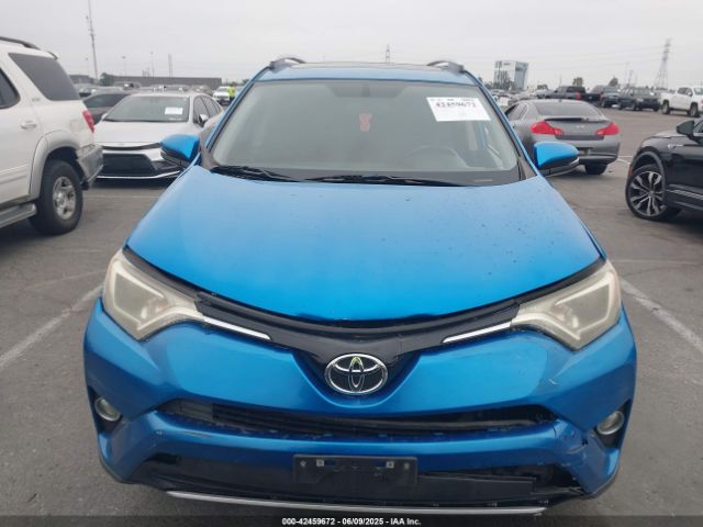 JTMWFREV8GD087120 Toyota Rav4 Xle
