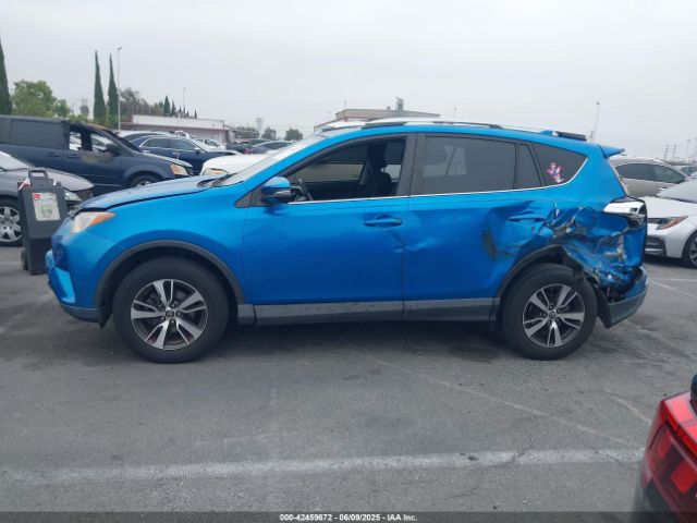 JTMWFREV8GD087120 Toyota Rav4 Xle