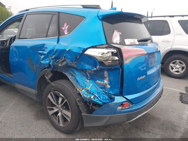 JTMWFREV8GD087120 Toyota Rav4 Xle