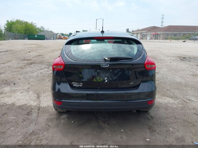 1FADP3K24JL309621 Ford FOCUS SE