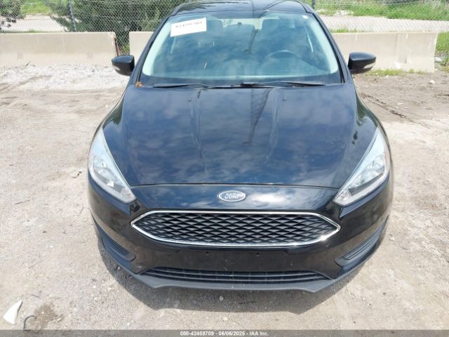 1FADP3K24JL309621 Ford FOCUS SE