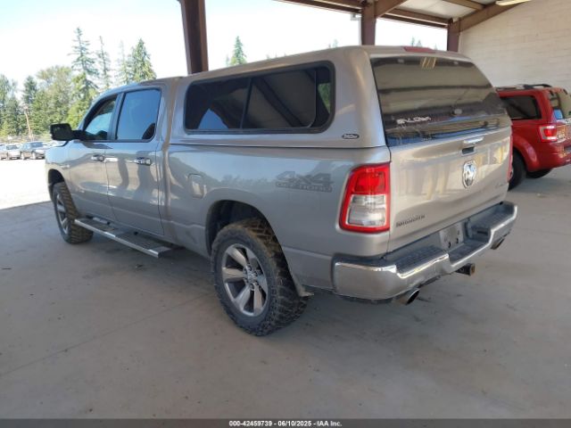 2020 RAM 1500 1C6SRFMT4LN125460 Photo 2