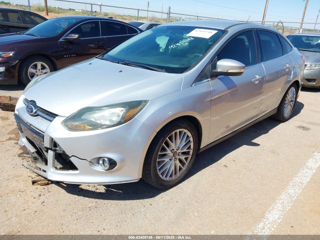 Ford 2014 2014 1FADP3J26EL196312 Image 2