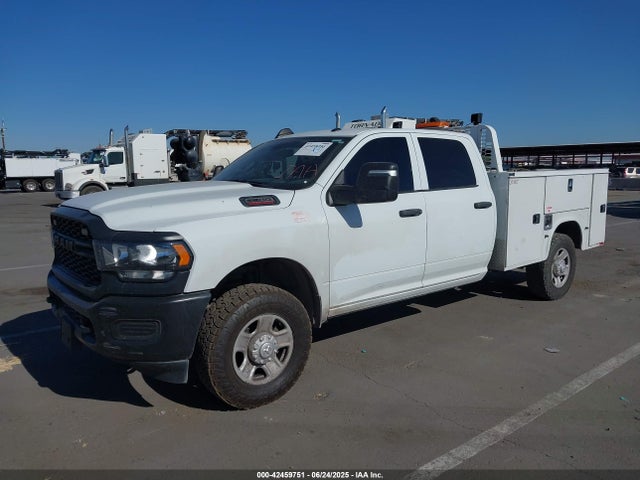 3C63R3GJ8PG541765 RAM 3500 Tradesman 4x4 8&#039; Box