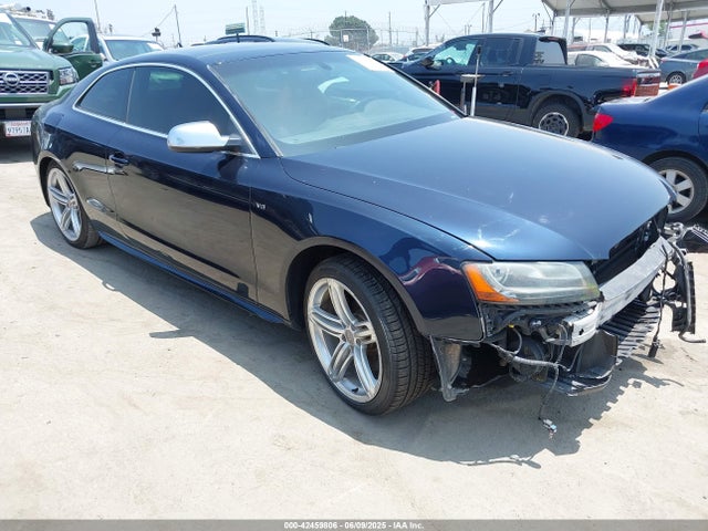 2011 AUDI S5 WAUVVAFRXBA050689 Photo 0