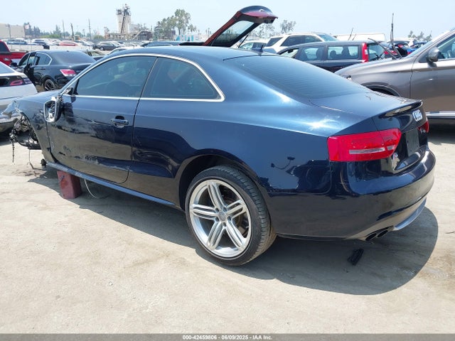 2011 AUDI S5 WAUVVAFRXBA050689 Photo 2