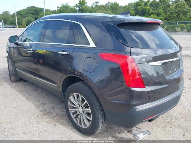 2018 CADILLAC XT5 1GYKNCRS8JZ134536 Photo 2