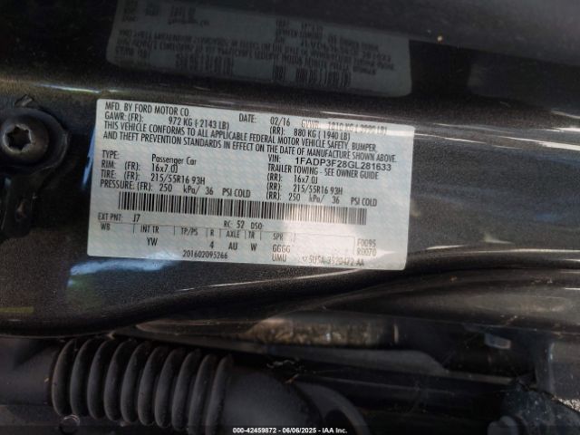 1FADP3F28GL281633 Ford FOCUS SE