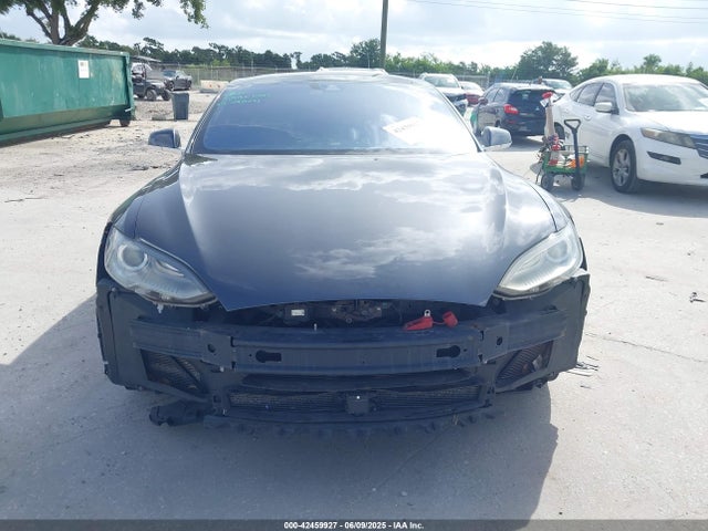 Tesla MODEL S 2015 5YJSA1E47FF102106 Image 13