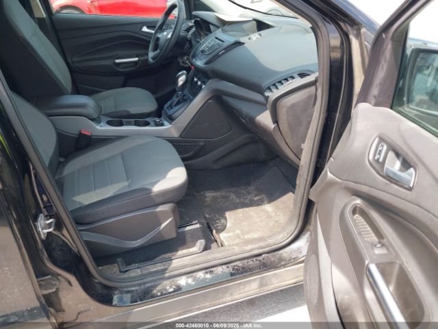 1FMCU0G75GUB57820 Ford ESCAPE SE
