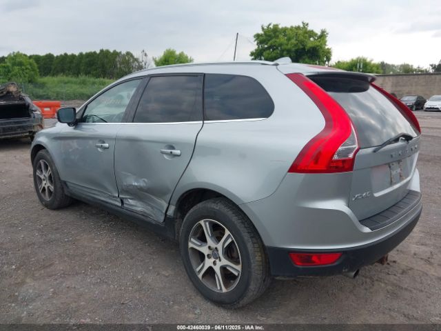 2013 VOLVO XC60 YV4902DZ4D2425921 Photo 2