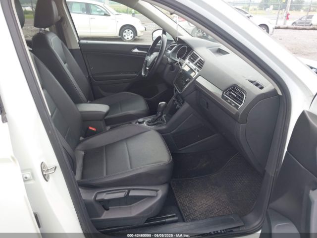 2018 VOLKSWAGEN TIGUAN 3VV2B7AX4JM119600 Photo 4